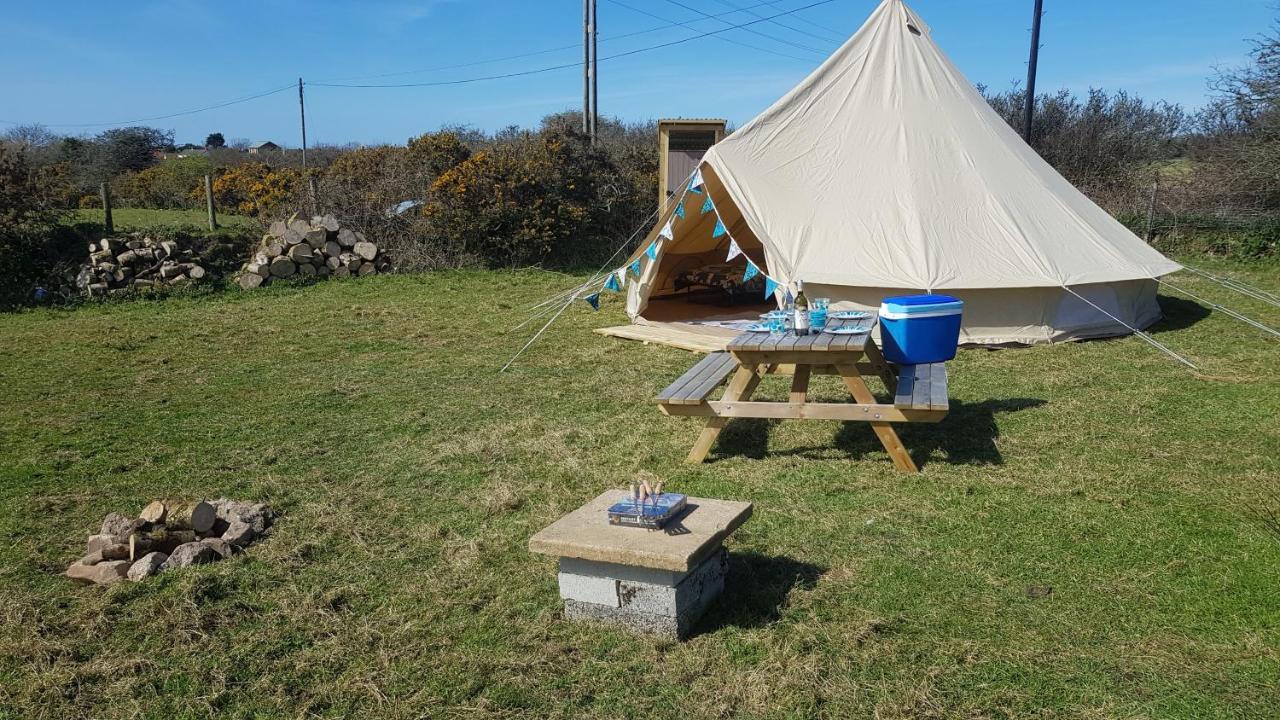 Cornish Skies Glamping Pool Exterior foto