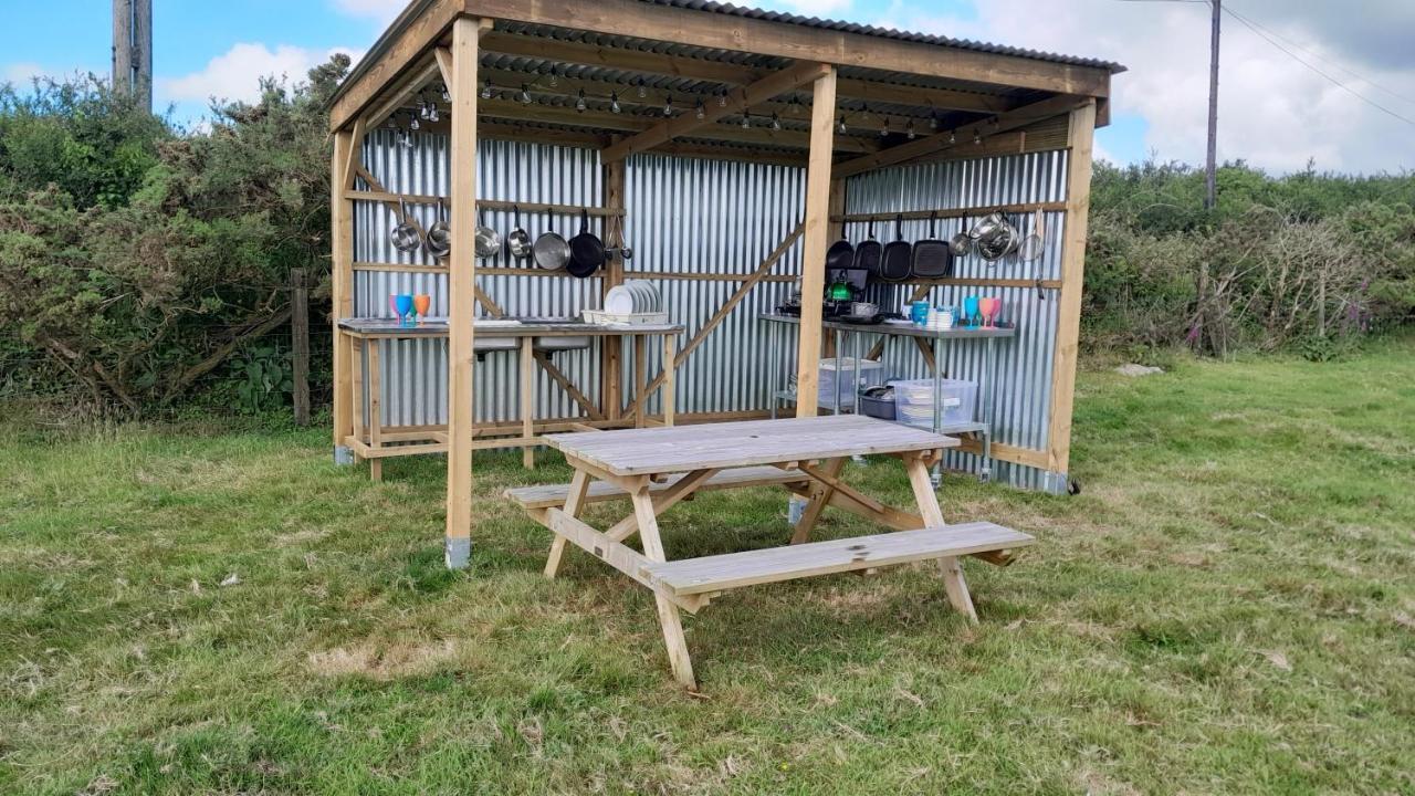 Cornish Skies Glamping Pool Exterior foto