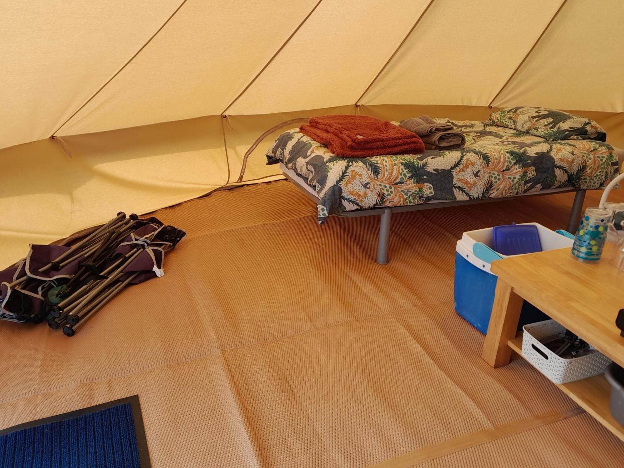 Cornish Skies Glamping Pool Exterior foto